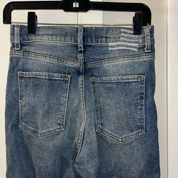 NWT revice cropped high rise distressed jeans size 26 - Picture 6 of 7